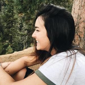 Meet your Posher, Sarra